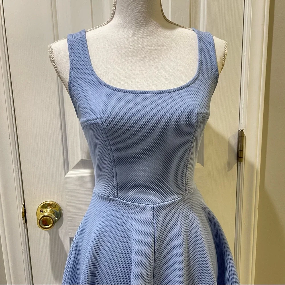 *SOLD* Lulus periwinkle home before daylight dress size S - Picture 4 of 8